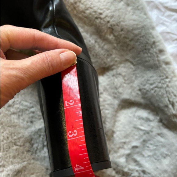 Stuart Weitzman Boots Never Worn - Picture 5 of 8